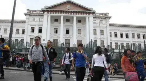 colegios en Quito