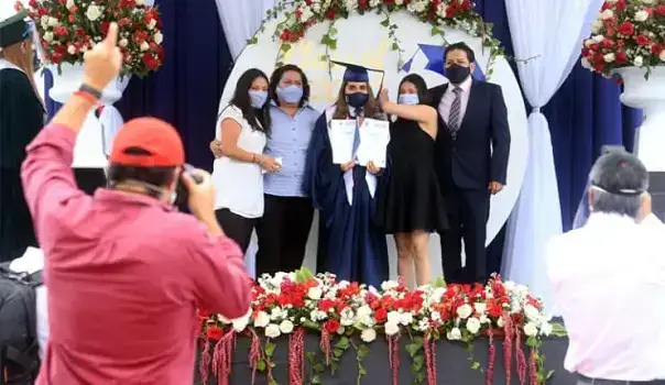 Graduaciones de bachilleres en Ecuador